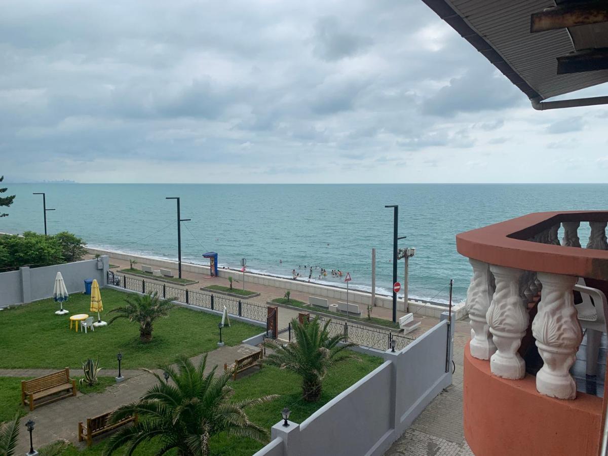 Guest House Rusalka Kobuleti Ngoại thất bức ảnh