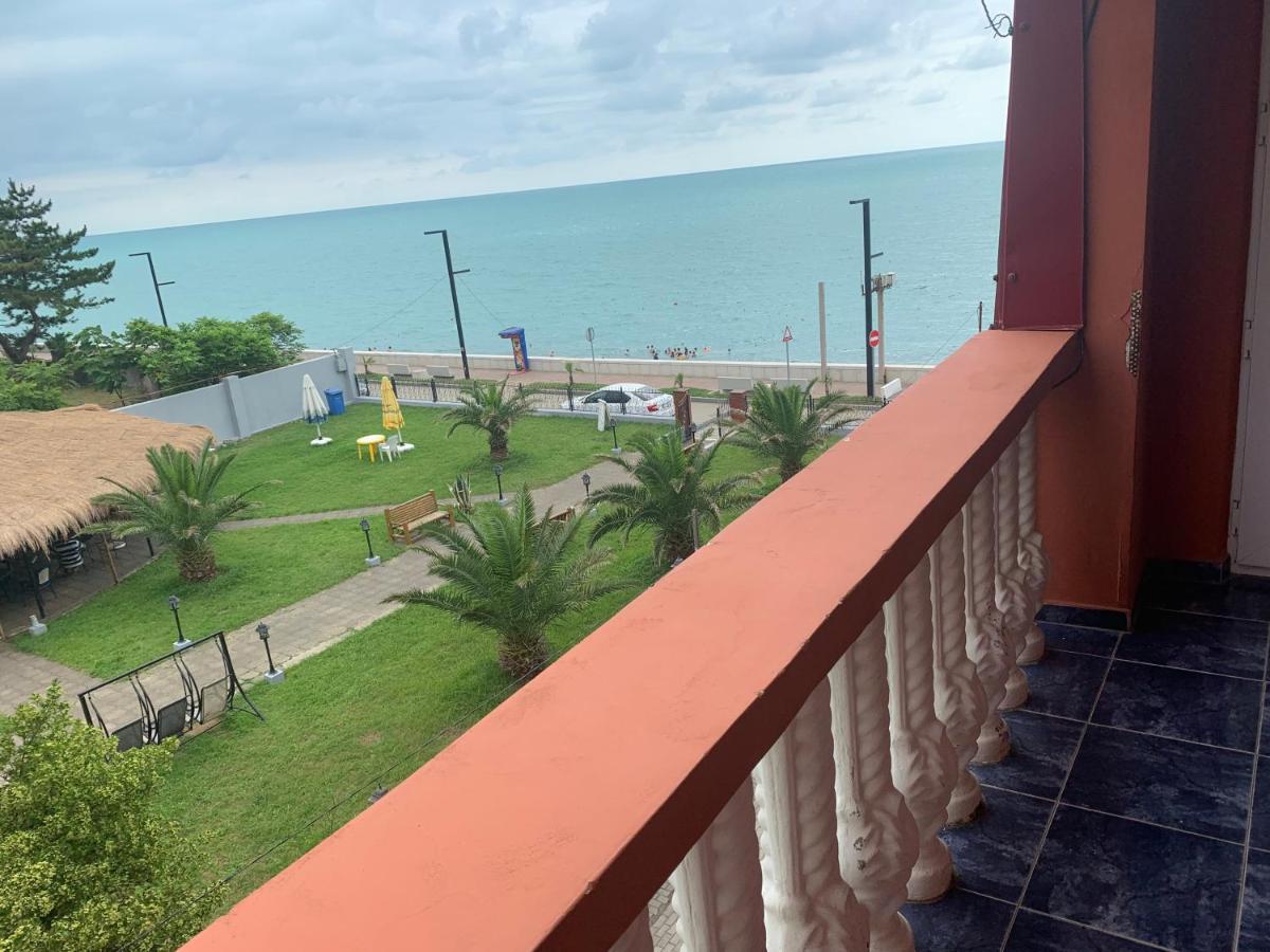 Guest House Rusalka Kobuleti Ngoại thất bức ảnh