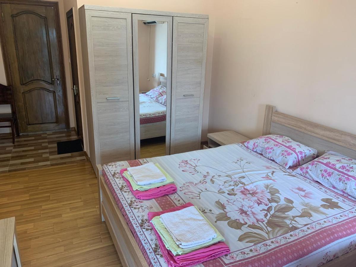 Guest House Rusalka Kobuleti Ngoại thất bức ảnh