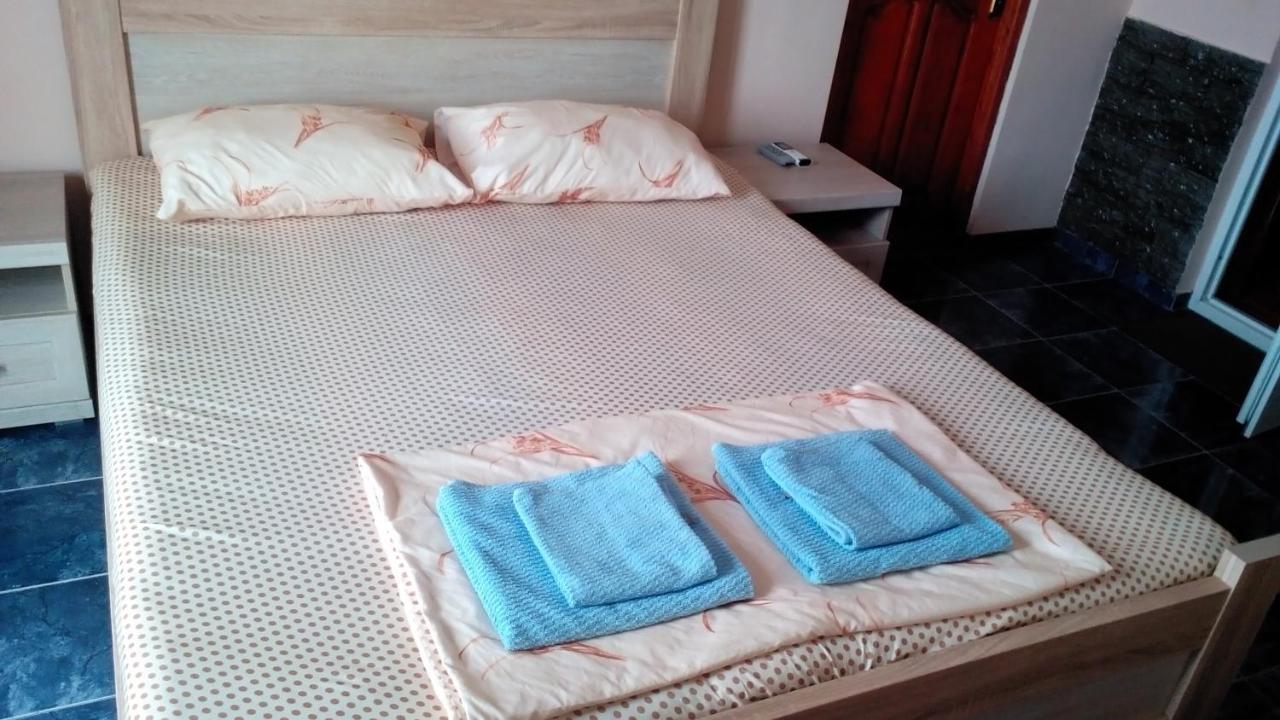 Guest House Rusalka Kobuleti Ngoại thất bức ảnh