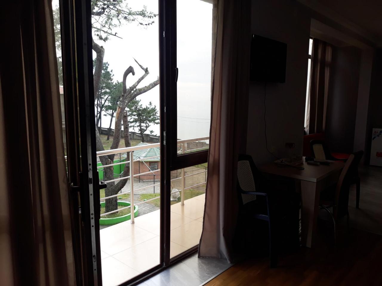 Guest House Rusalka Kobuleti Ngoại thất bức ảnh