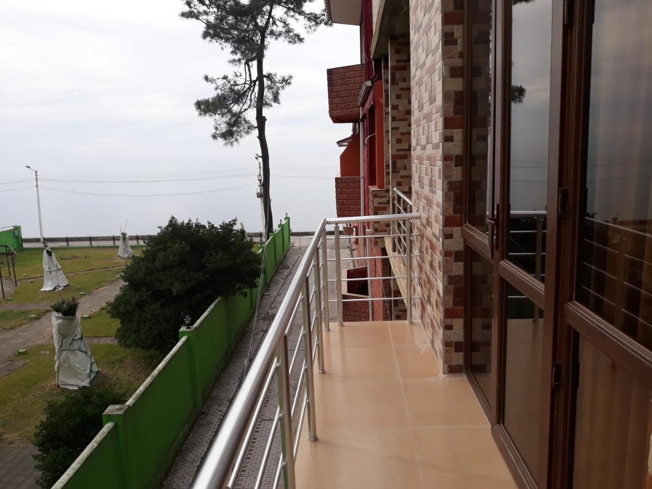 Guest House Rusalka Kobuleti Ngoại thất bức ảnh