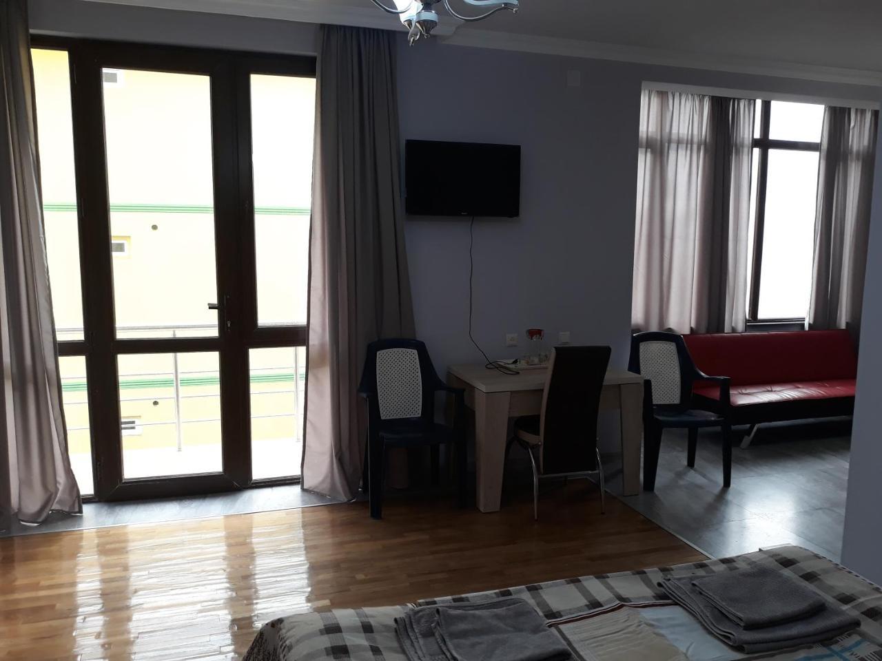 Guest House Rusalka Kobuleti Ngoại thất bức ảnh